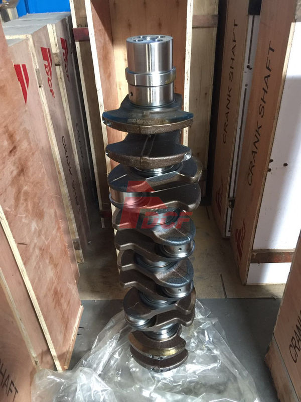 Las piezas del motor diesel de D7D forjaron el cigüeñal de acero para  240 piezas del excavador